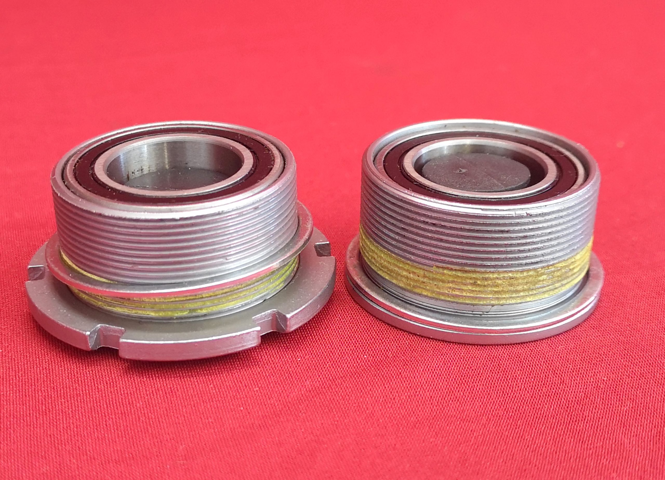NOS Cuvettes de Pédalier Bottom Bracket Cup VINTAGE tread BSA 34.8x1.06