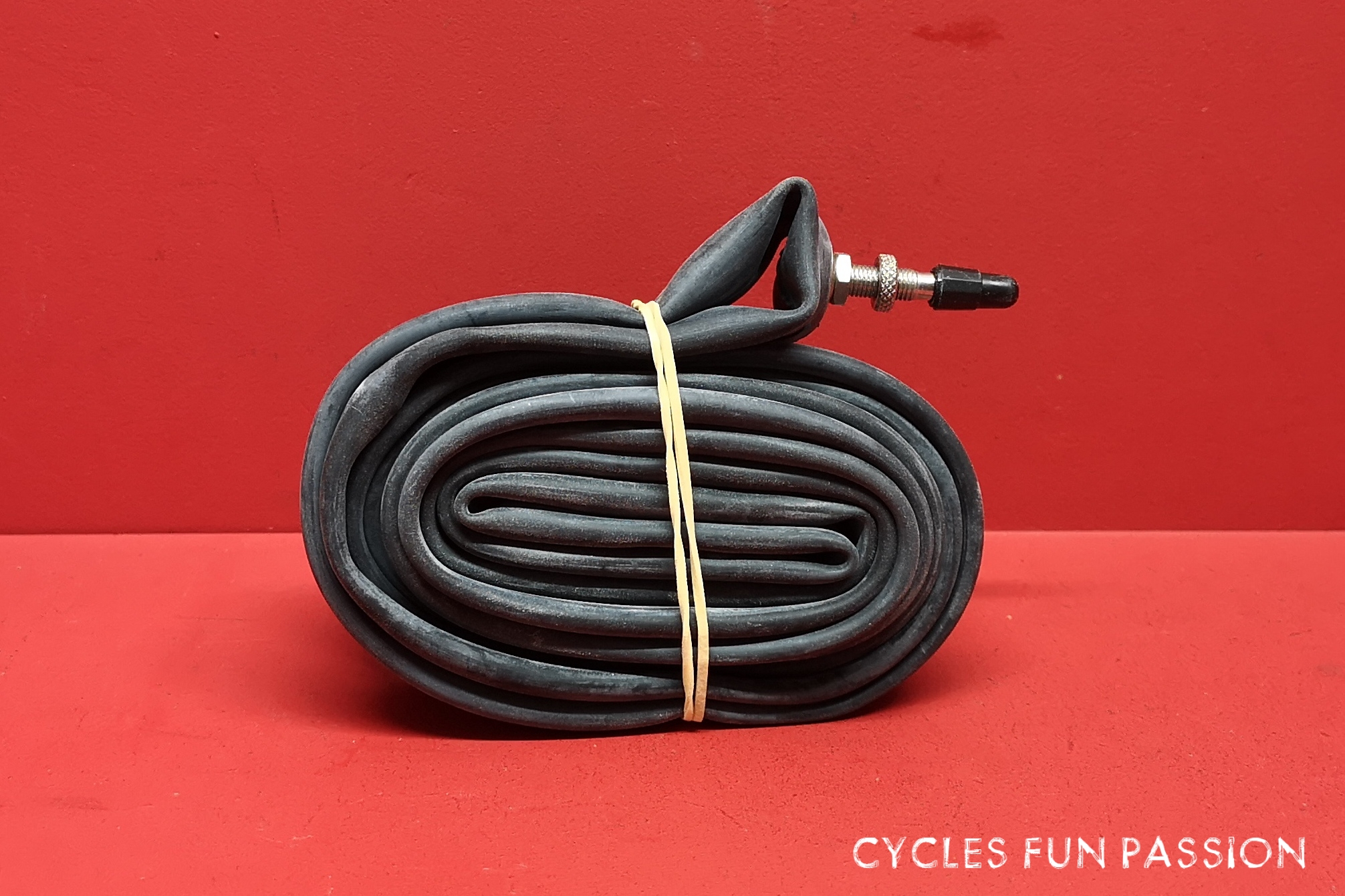Chambre à air-Inner tube NEUF-NOS MICHELIN (600A×32-35) ref11pp3 - Cycles  Fun Passion