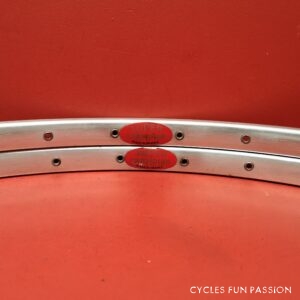 Jantes pneu-Rims SUPER CHAMPION (700/36t) ref13jt